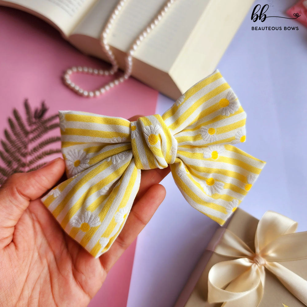 Butterfly Daisy Hair Bow