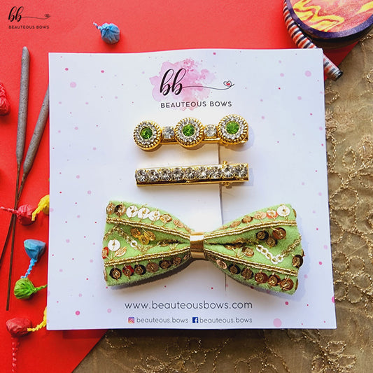 Pistachio Velvet Bow Set